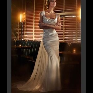 Galina signature wedding gown, BNWT, size 6