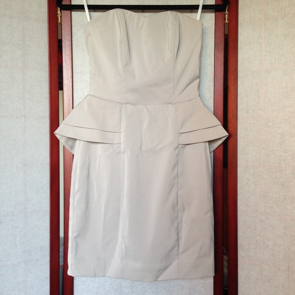BNWT H&M Sweetheart Peplum Dress, sz. 2