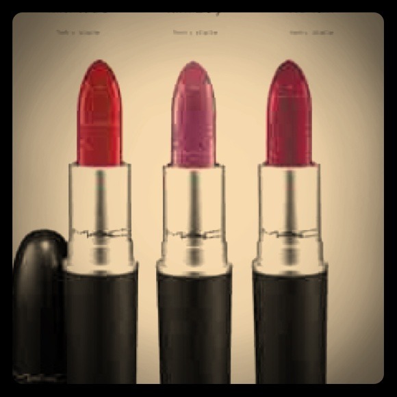 ❌❌SOLD❌❌ RiRi hearts MAC Summer lipsticks
