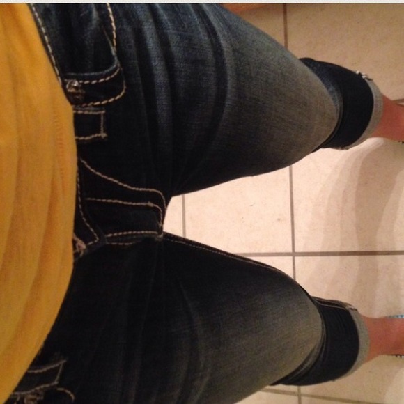 Miss Me teal flour de lis boyfriend crops w bling! - Picture 4 of 4