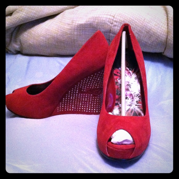 Ed Hardy wedge shoes