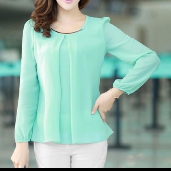 Tops - Stunning pastel chiffon blouse w/ sheer sleeve