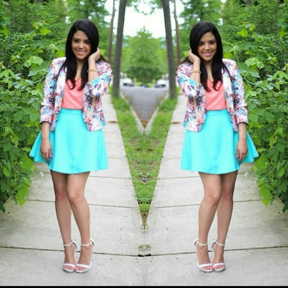 SOLD IN BUNDLE - Picture 2 of 4