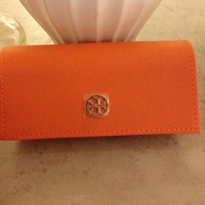 Tory burch sunglass case