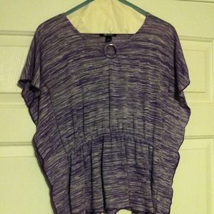 Girls XL Amy Byer top; has small hole @seam