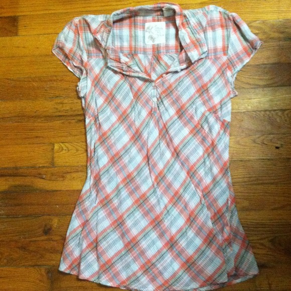 Short sleeve top