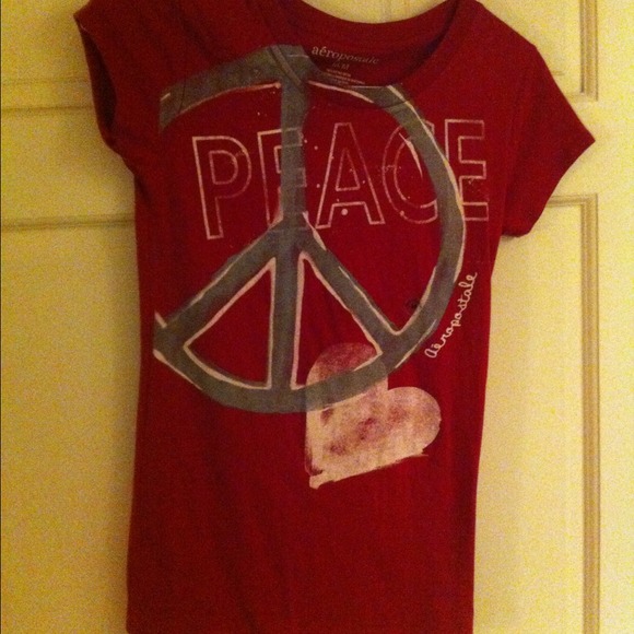 SALE AEROPOSTALE Sz. medium Red Tee With Peace