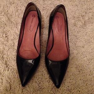 Bundled with red Corso red pump