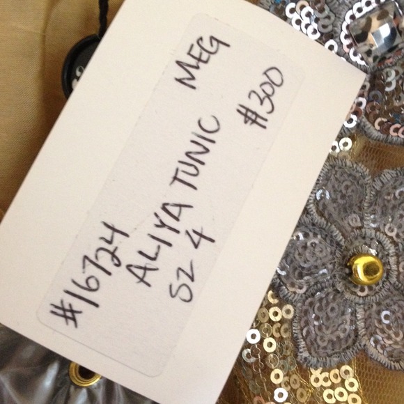 Designer Dress - Picture 2 of 3