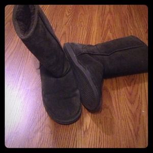 Bearpaw boots