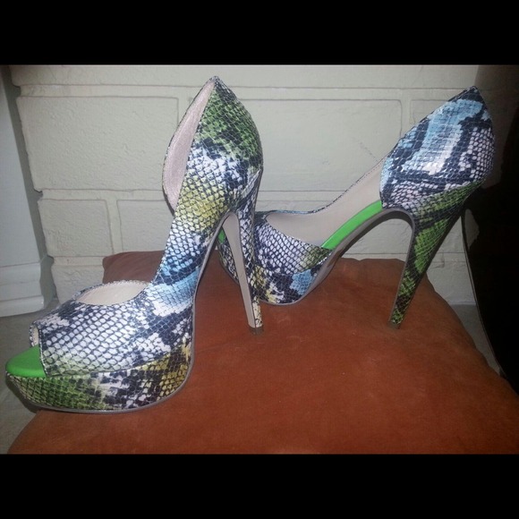 Gorgeous shows - Picture 2 of 2