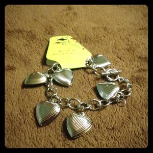 Heart bracelet 💕