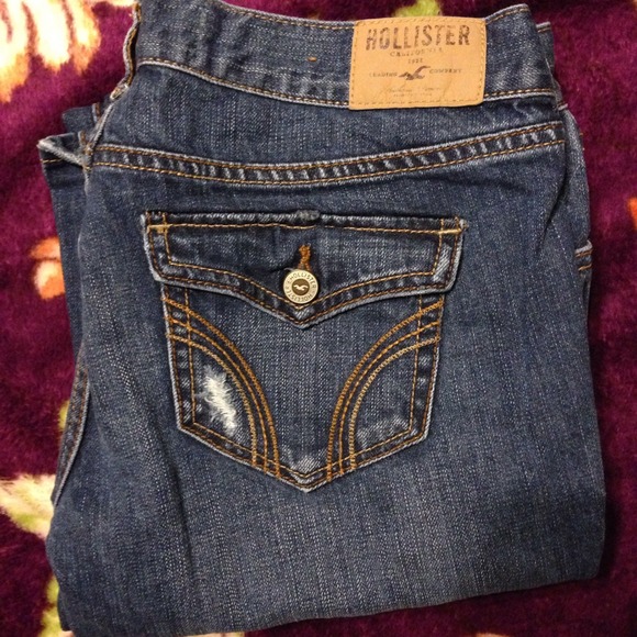 🚫SOLD LOCALLY🚫Hollister Jeans