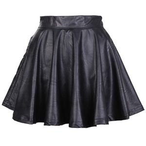 Faux leather skater skirt small