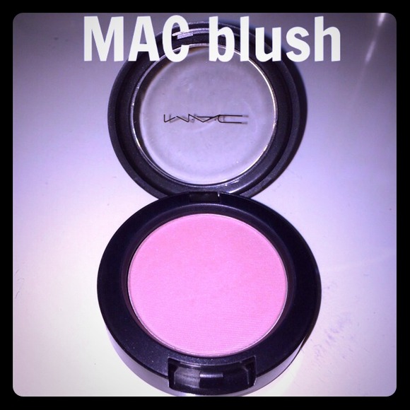 ❤️SOLD❤️ MAC Dame Blush