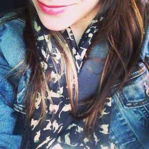 SUPER cute cat scarf