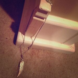 Angel wing necklace