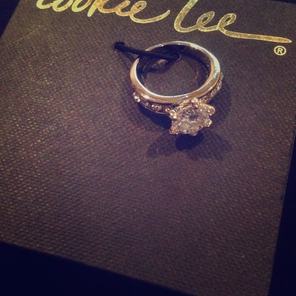BUNDLED -- Cookie Lee ring