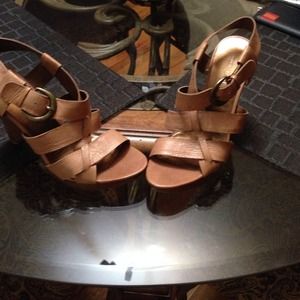 Nine West cognac heels size 6 1/2