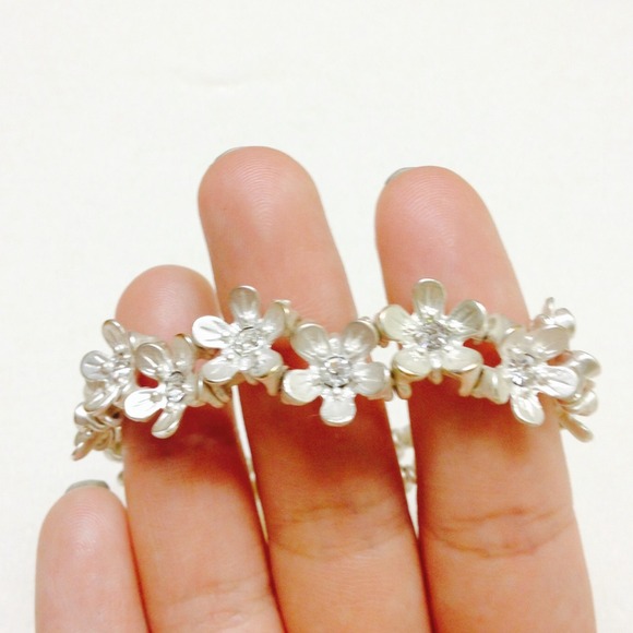 bracelet - Picture 2 of 3