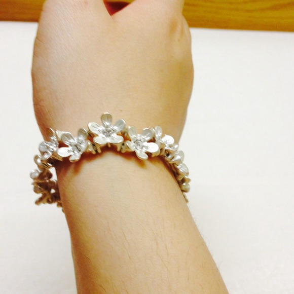 bracelet - Picture 3 of 3