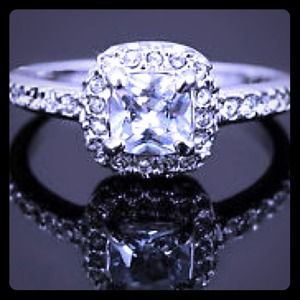 Pretty simulated diamond ring! New!