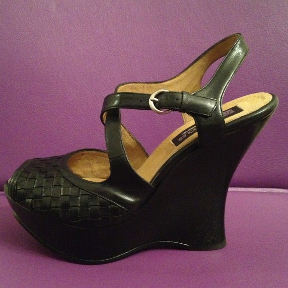 Aerosoles black wedges