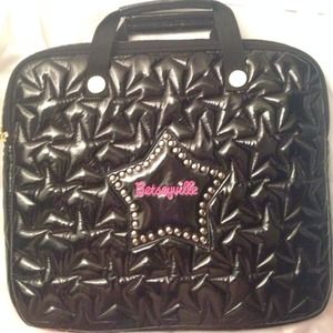 Betsey Johnson Betseyville Laptop Case