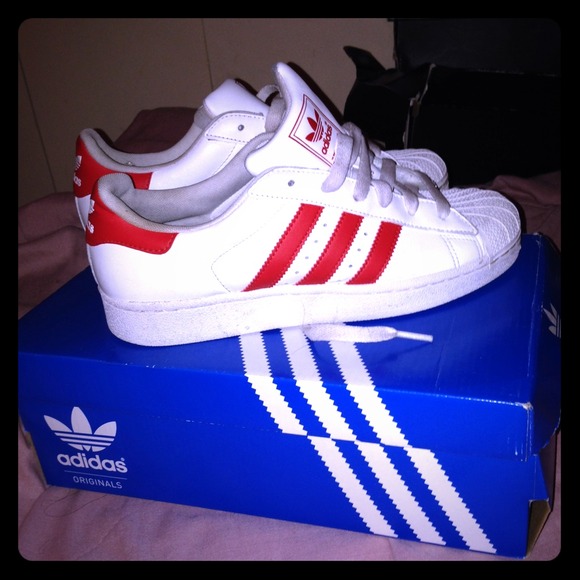 Low top shell toe Adidas