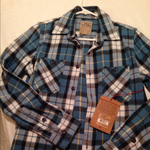 Shirt - Picture 2 of 3