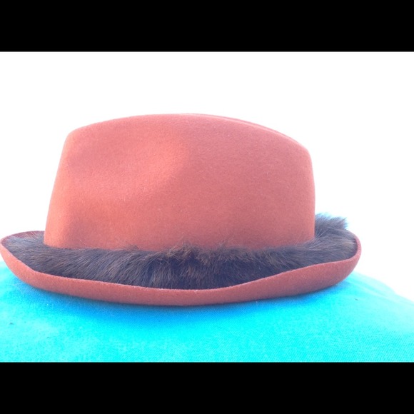 Hache App 100% wool brand new hat