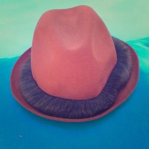 Hache App 100% wool brand new hat