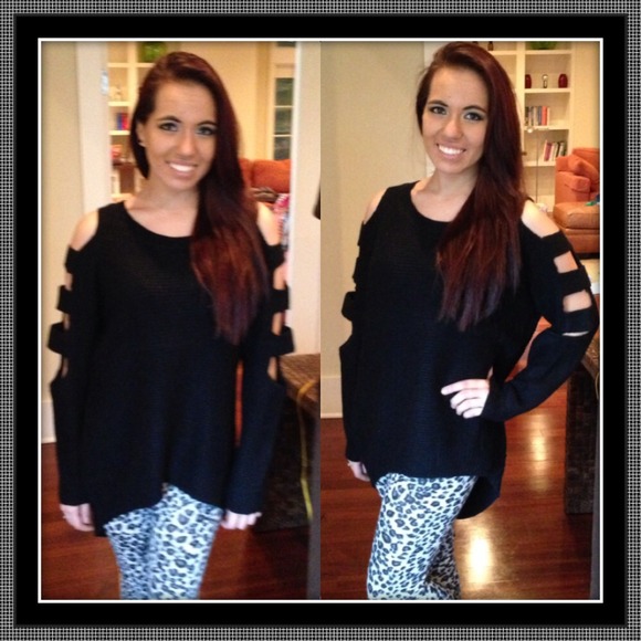 Boyfriend Sweater with Cutout Sleeves