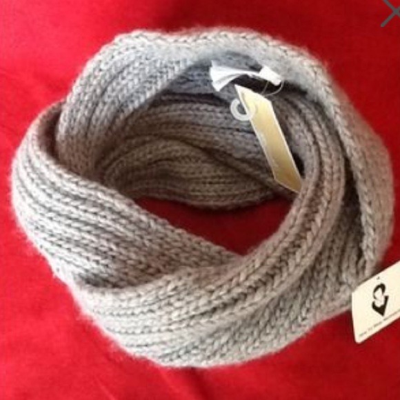 Michael Kors infinity Scarf