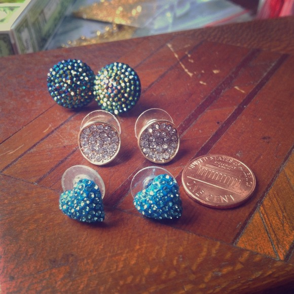💝TRADED💝Sparkly Post Earring Bundle