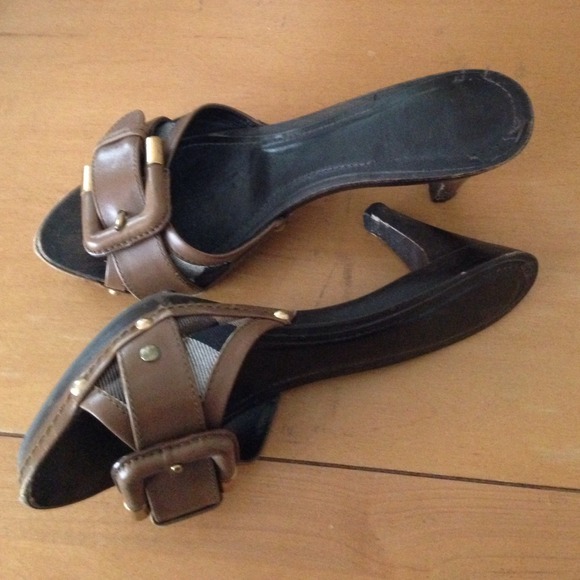 Burberry heels - Picture 4 of 4