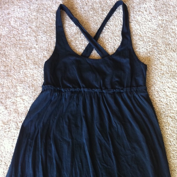 SIMPLE BLACK DRESS - Picture 2 of 3