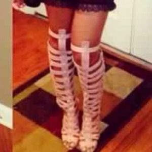 Nude pink gladiator sandals with heel