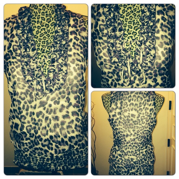 💥FREE W/ any bundle💥💜purple leopard top💜 - Picture 1 of 3