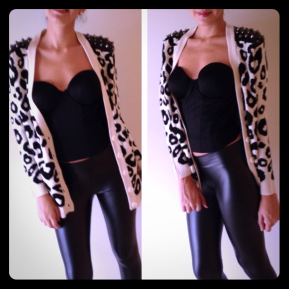 SOLD in BUNDLE  animal print studded over sized ca