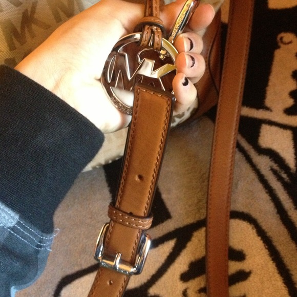 MICHEAL Brookville Large Carmel Mk Sig Great Bag💟 - Picture 2 of 4