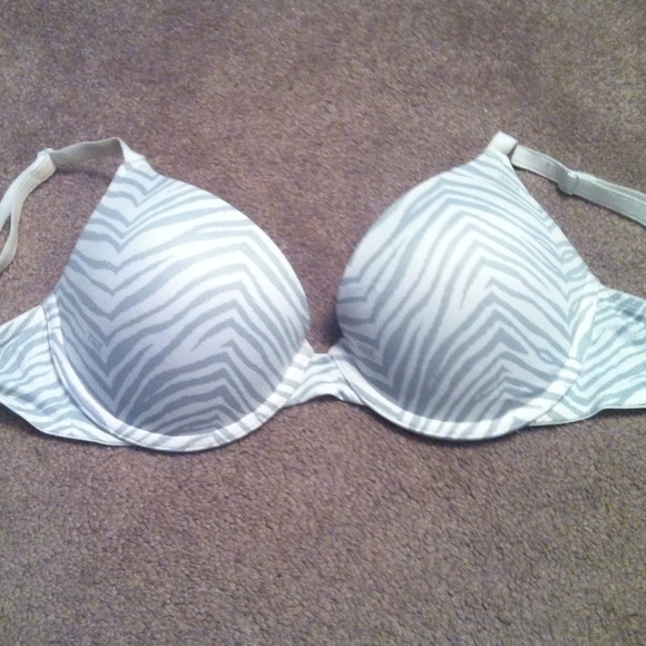 Victoria's Secret PINK bra