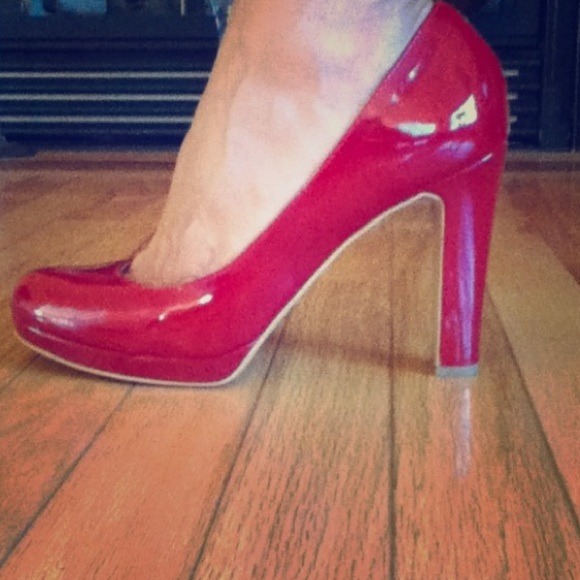 Bundle of 2 heels