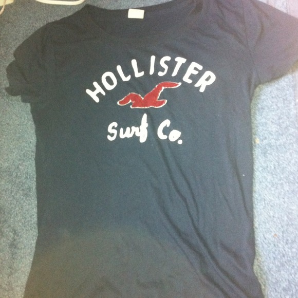 Navy Blue Hollister Tshirt