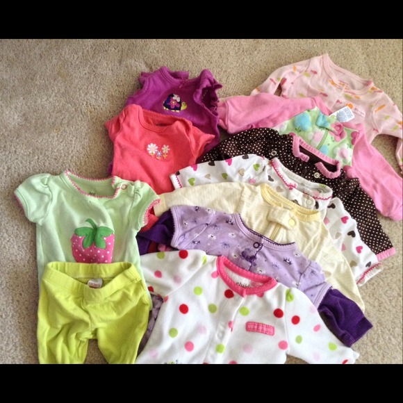 Sold.Newborn clothes for girl