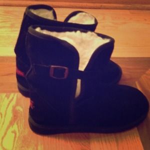Black UKALA boots