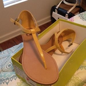 Gianni Bini flats