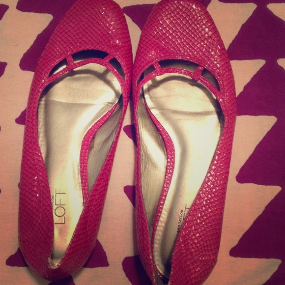 Pink flats