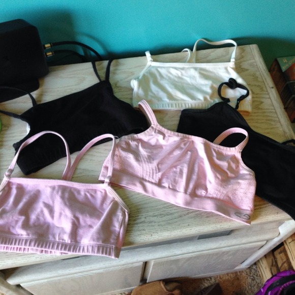 ⚫️Sports bra pack!💜
