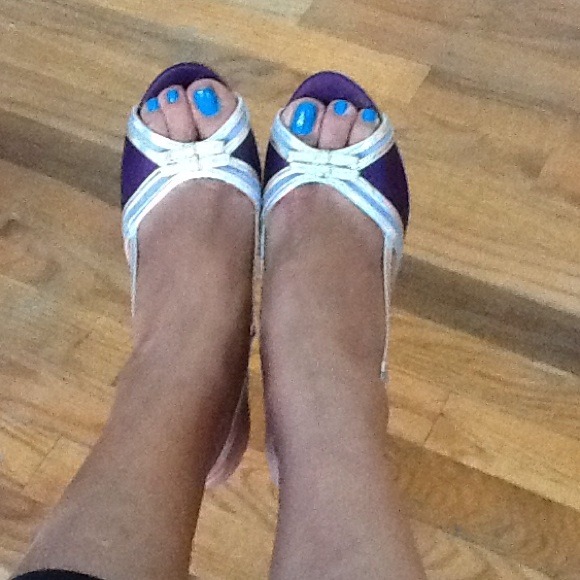 Shoes - Picture 3 of 4